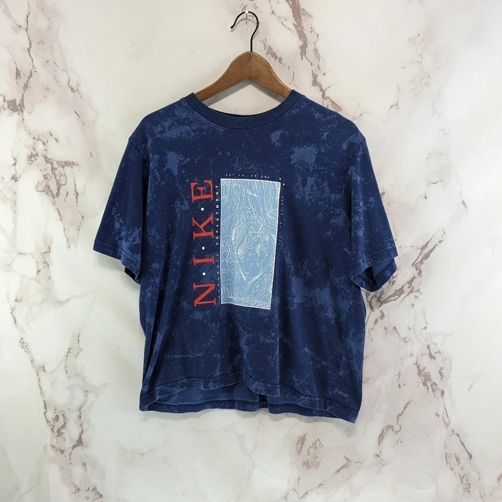 Nike T Shirt Womens Medium Blue Navy Crop Tee RWD Acid Wash Boxy Crew Neck Short